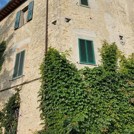 הוילה קולוואלנצה La Dimora Nel Castello מראה חיצוני תמונה