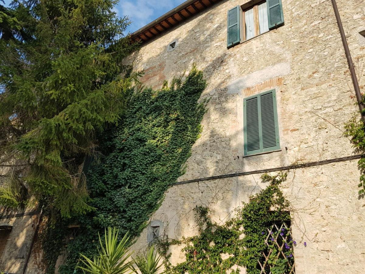 הוילה קולוואלנצה La Dimora Nel Castello מראה חיצוני תמונה
