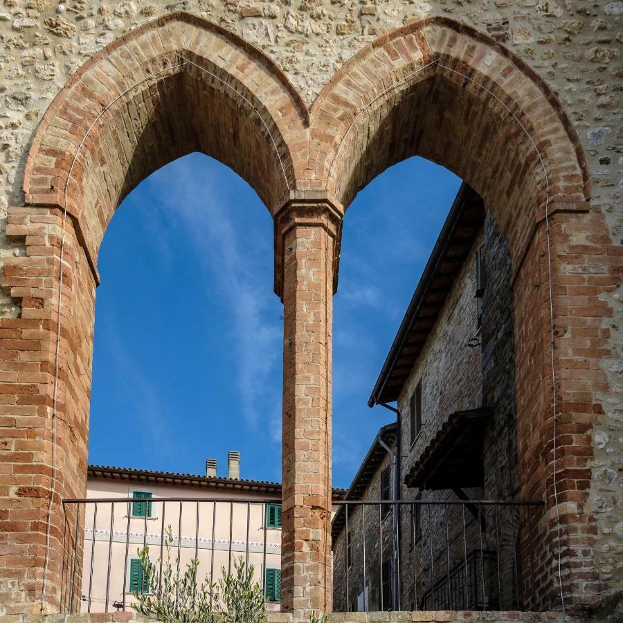 הוילה קולוואלנצה La Dimora Nel Castello מראה חיצוני תמונה