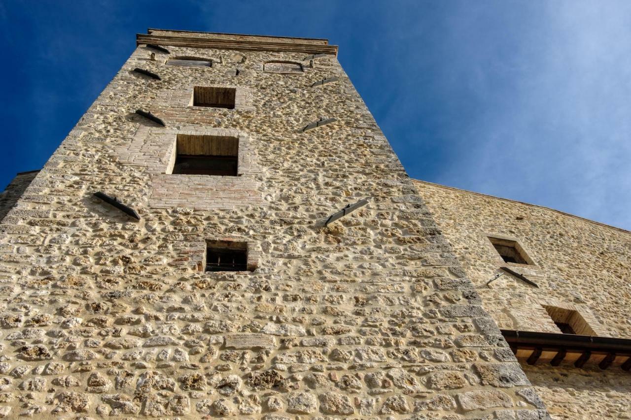 הוילה קולוואלנצה La Dimora Nel Castello מראה חיצוני תמונה